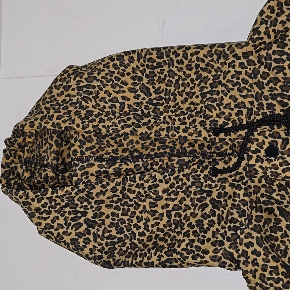 London Fog Cheetah Print Hooded Poncho One Size Fits Most - Picture 9 of 10